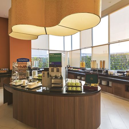 Holiday Inn Express Jakarta Pluit Citygate By Ihg Exterior foto