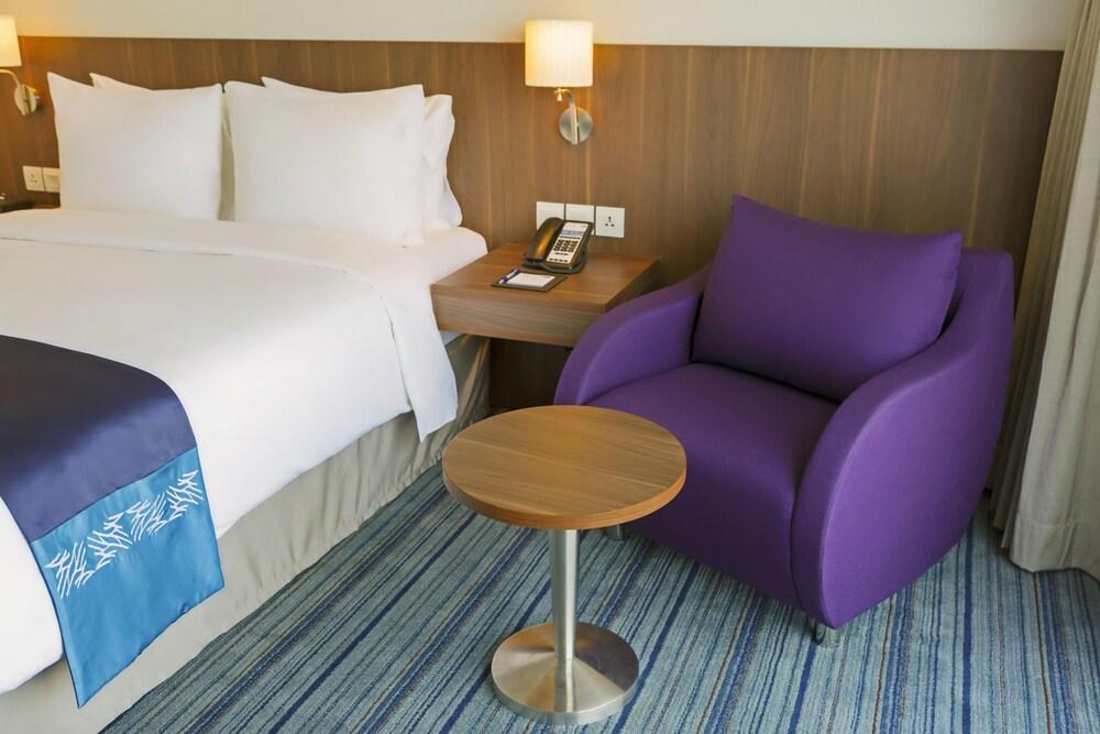 Holiday Inn Express Jakarta Pluit Citygate By Ihg Exterior foto