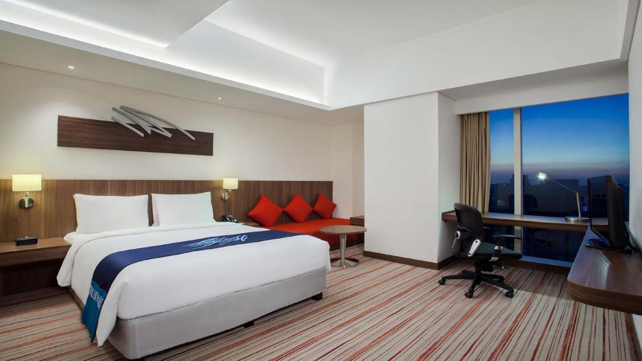 Holiday Inn Express Jakarta Pluit Citygate By Ihg Exterior foto